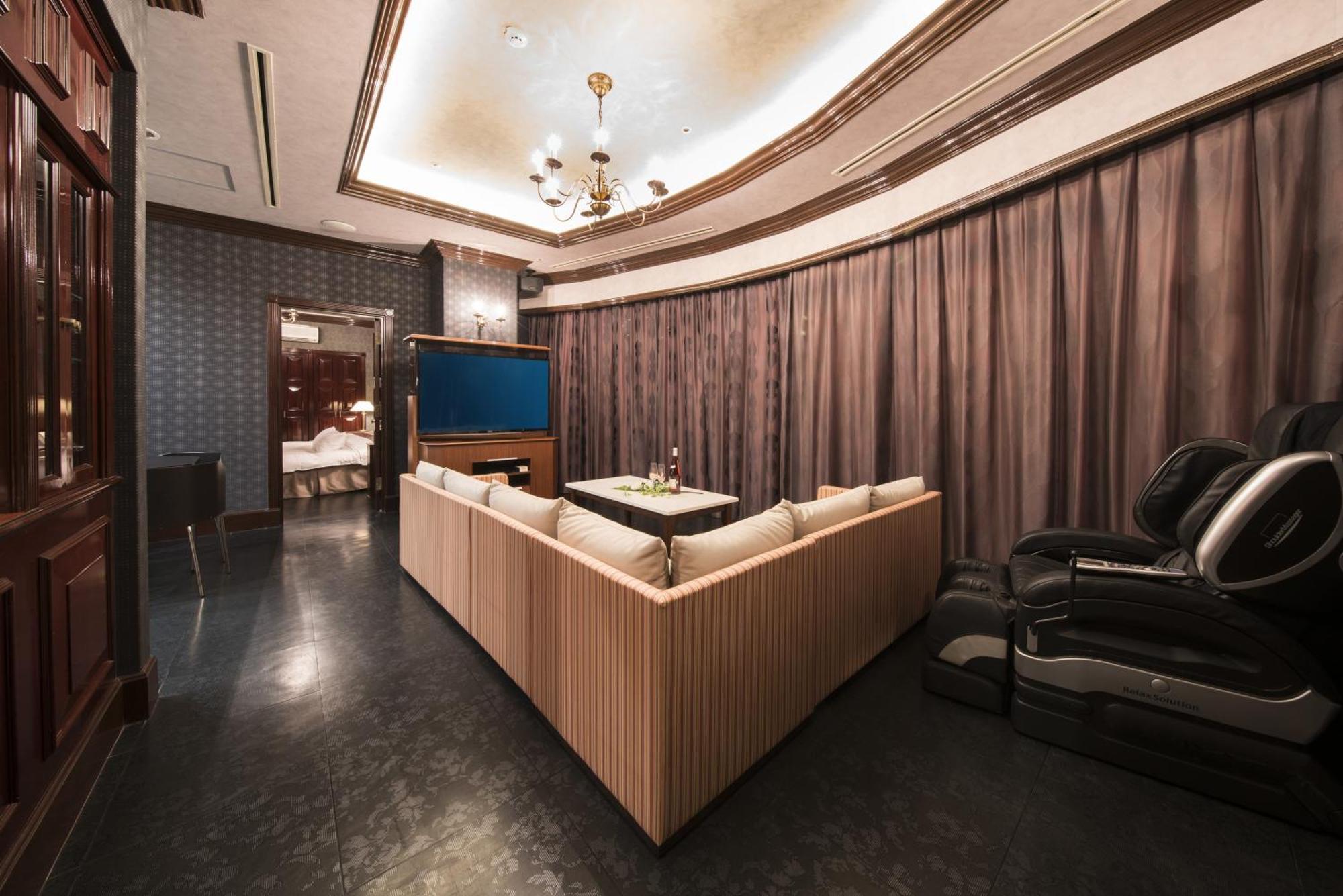 Hotel Alps (Adults Only) Осака Екстер'єр фото