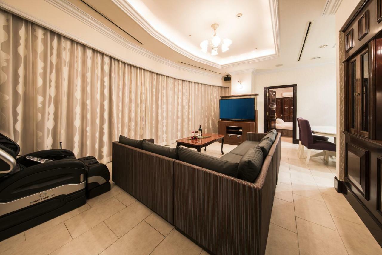 Hotel Alps (Adults Only) Осака Екстер'єр фото