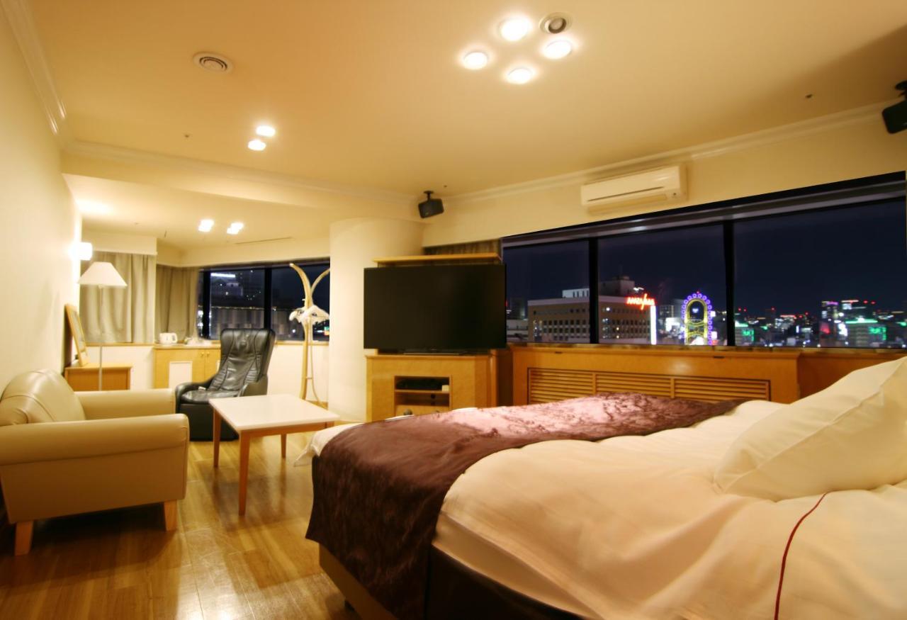 Hotel Alps (Adults Only) Осака Екстер'єр фото